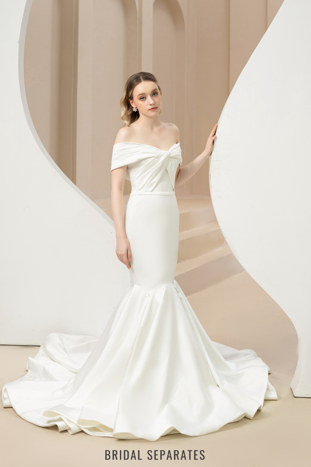 Off Shoulder Mermaid Wedding Dress / "Ilaria"