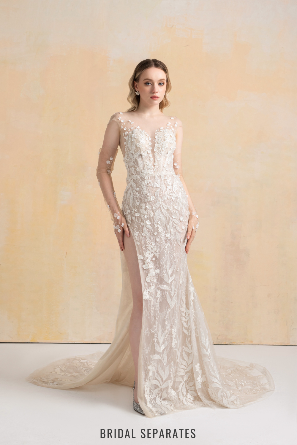 High Slit Wedding Dress with Detachable Sleeves / "Martina"