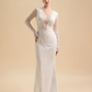 Chantilly Lace Wedding Dress / "Venas"