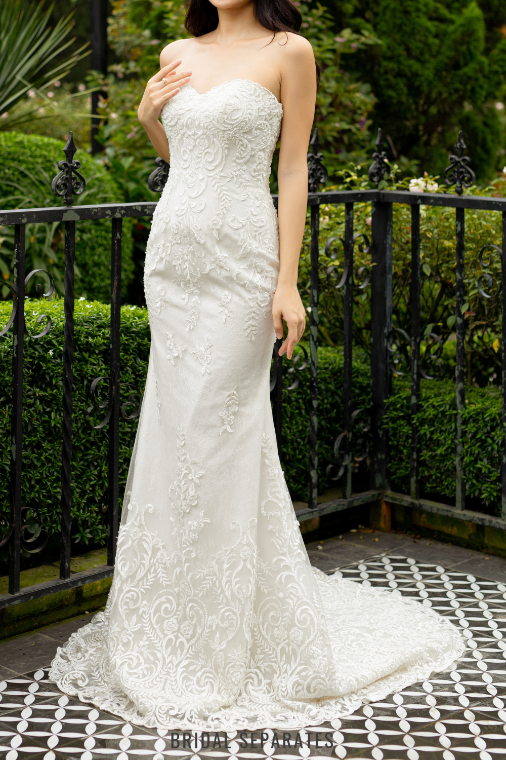 Mermaid Lace Wedding Dress / "Ellie"