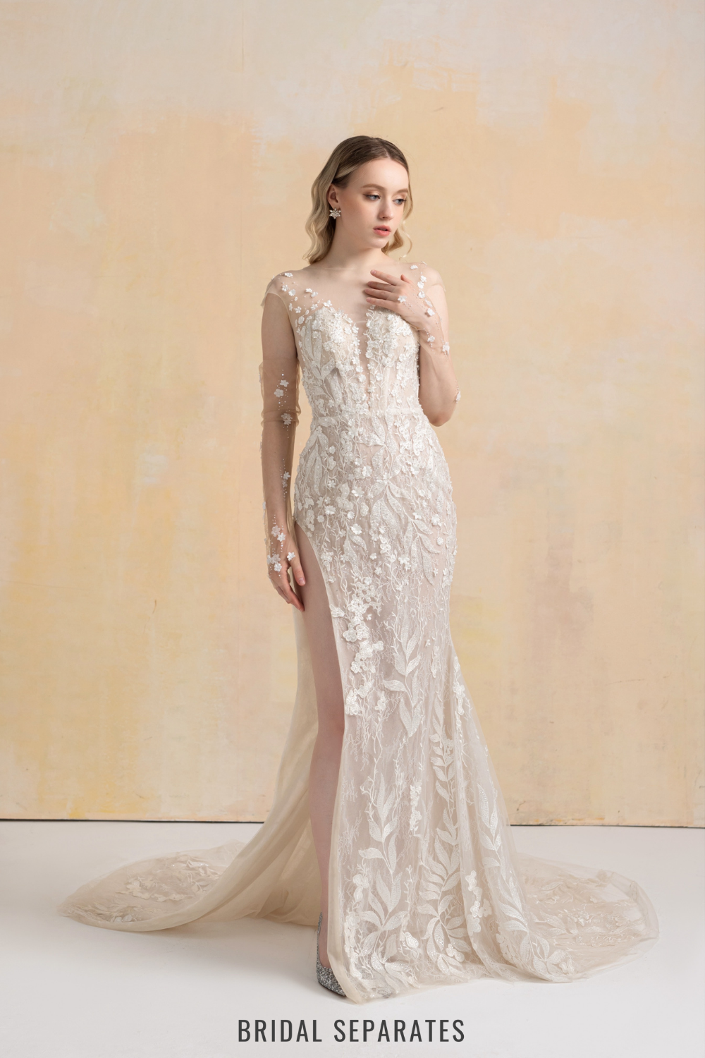 High Slit Wedding Dress with Detachable Sleeves / "Martina"