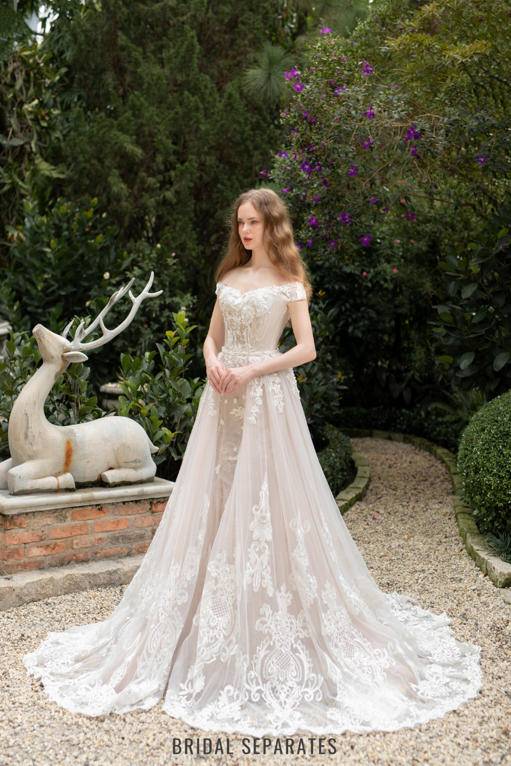 Lace Wedding Dress with Detachable Overskirt / "Lorena"