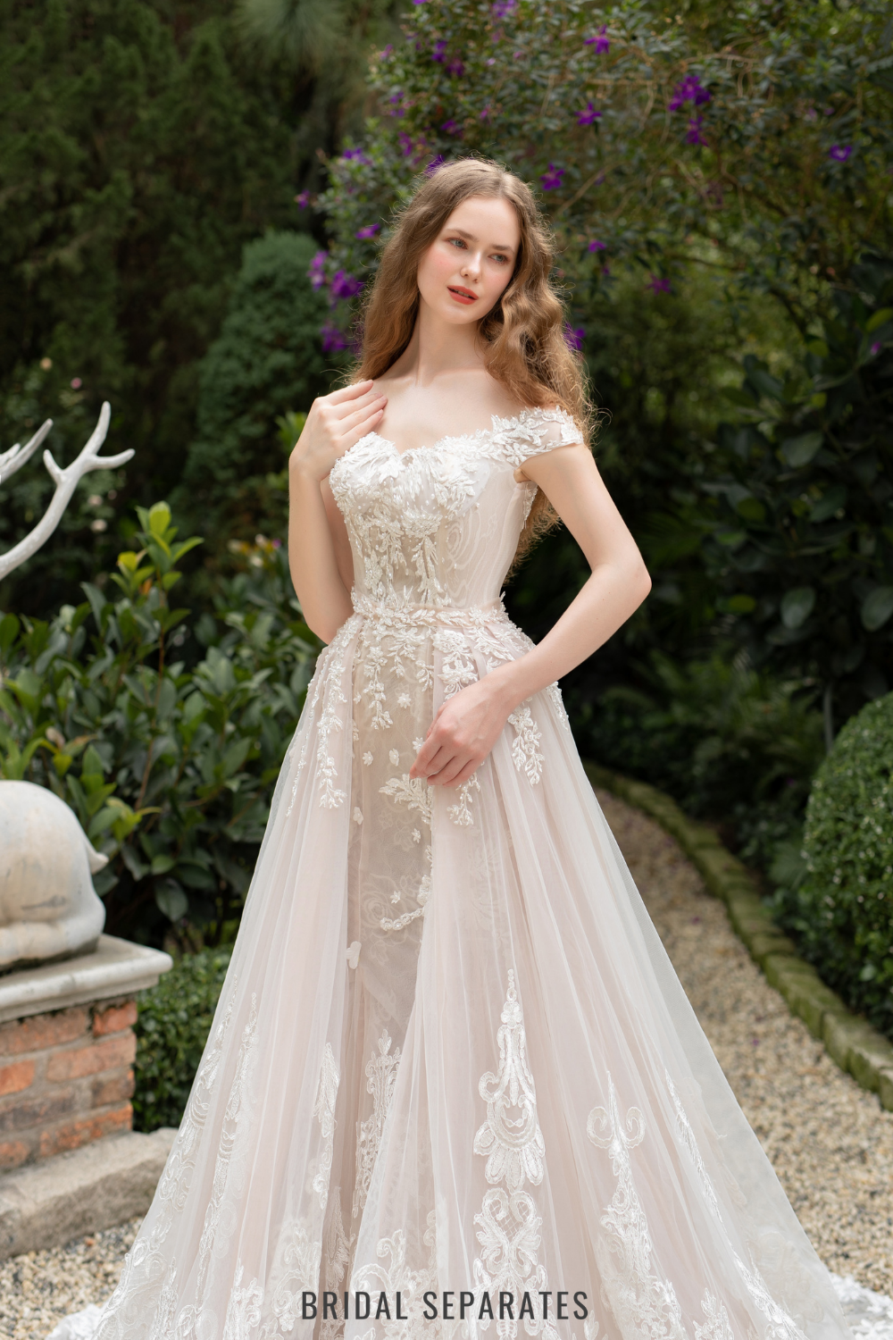 Lace Wedding Dress with Detachable Overskirt / "Lorena"