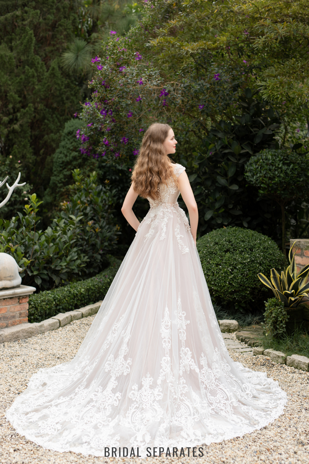 Lace Wedding Dress with Detachable Overskirt / "Lorena"