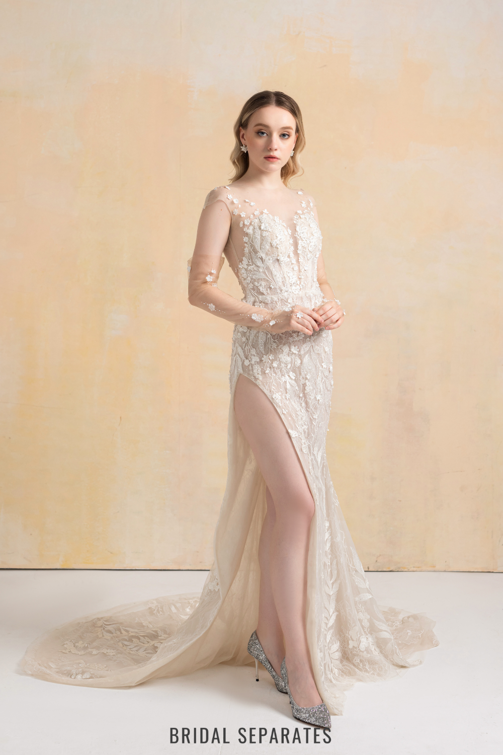 High Slit Wedding Dress with Detachable Sleeves / "Martina"