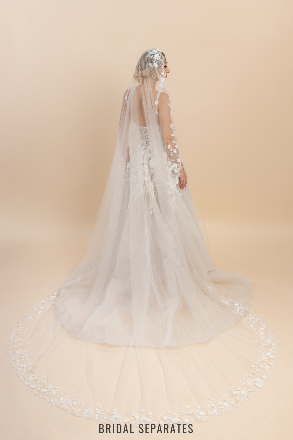 Mantilla Lace Bridal Veil / "Edna"